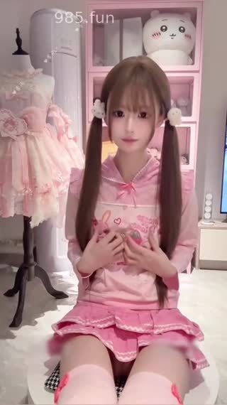 超美颜值少女逼脸同框自慰福利，绝美容颜白虎粉穴，清纯靓丽的外表下有一颗淫荡的心