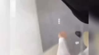 台中新竹大学校花门事件酒后喝了听话水被群p吞精