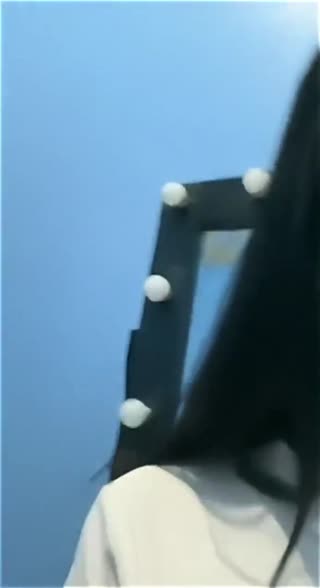 INS网红裸聊流出 巨乳粉穴真诱人真好看