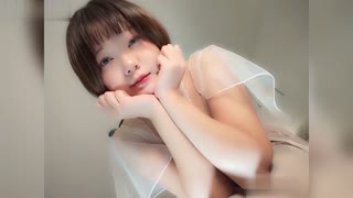 最萌福利姬少女魔物喵！cos小护士高脚杯接满了尿液送给你