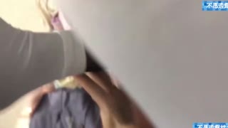 【少女萌妹】亲妹妹扎着双马尾黑丝白袜爆操高潮