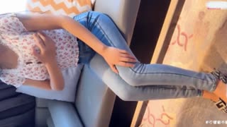 【重磅泄密】超性感少妇趁老公出差主动邀请让我去她家操她