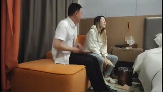【伟哥七天探花】约了可爱金发妹子