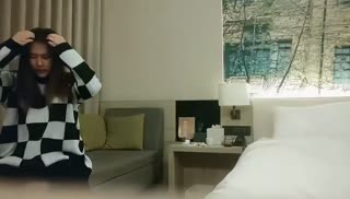 【坏种利哥】中途拔套，被发现，吵个不停！