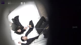 酒店监控-女人不骚男人不操极品颜值美女流血了还叫继续插进去！