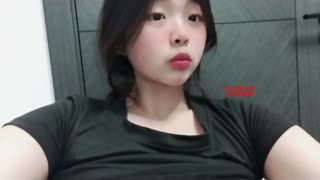 清纯巨乳大学生反差自拍高价大尺度自费流出